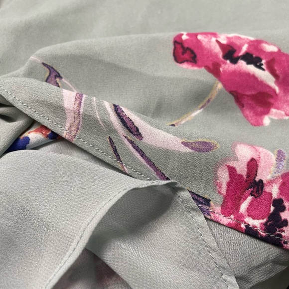 Light teal tank top - Picture 6 of 6